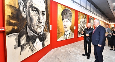 “Atatürk: İz Bırakan İlkler Dev Portreler” sergisi açıldı