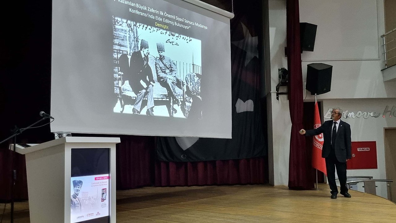 Bornova'da “Cumhuriyet ve Atatürk” söyleşisi