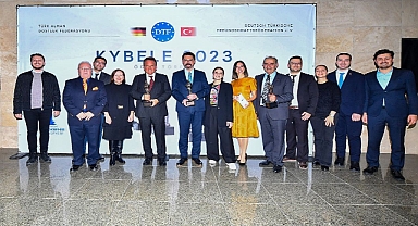 Alman-Türk Dostluk Federasyonu’ndan Başkan Soyer’e “Kültür Ödülü”