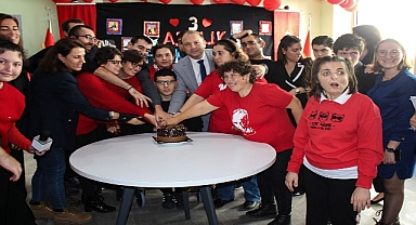 Engel tanımayan gençler farkındalık yarattı