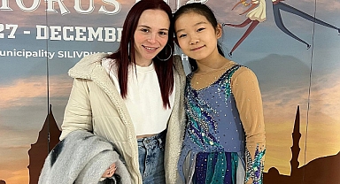 İzmirli Deniz buz pateninde altın madalya kazandı