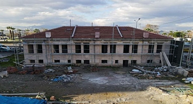 Bayraklı’daki tarihi üçüz bina yenileniyor