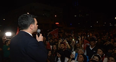 Bayraklı’nın yeni başkanı İrfan Önal’dan ilk mesaj: Kaybeden yok kazanan Bayraklı