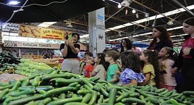  Bayraklı'da çocuklar yerinde öğreniyor