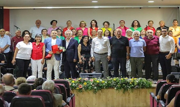 Kültür ve sanatla iç içe Bayraklı