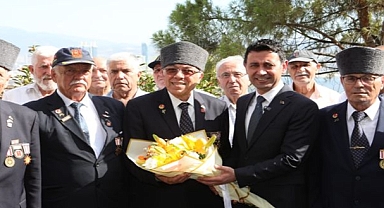 Başkan Önal, gazilerle bir araya geldi