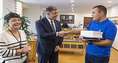 Tarihi başarılara imza atan Tuna, Başkan Tugay’la buluştu