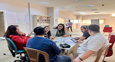 İzmir'de gençlere belediye çalışmaları hakkında eğitim