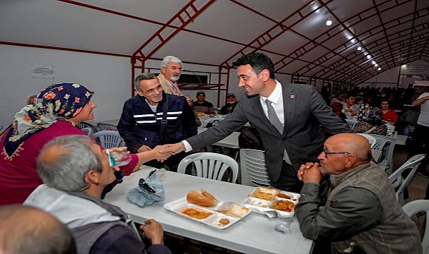 Bayraklı Belediyesi Ramazan Sofralarını Mahallelere Taşıyor