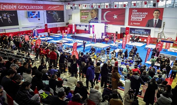 Bayraklı, Fibonacci Uluslararası Robot Olimpiyatları’na Ev Sahipliği Yaptı