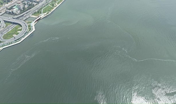 İzmir Körfezi’nde 10. kez dış kaynaklı kirlilik tespit edildi