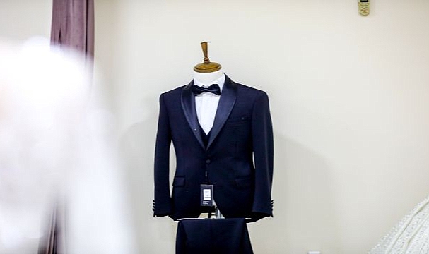Bayraklı’da Evlenecek Çiftlere Gelinlik Ve Damatlık Desteği